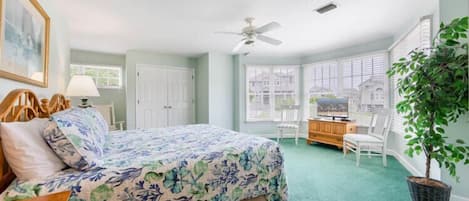 4 bedrooms, iron/ironing board, WiFi (free), bed sheets