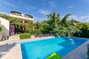 Outdoor pool, a heated pool