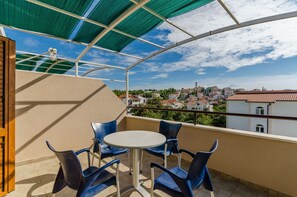 Apartment (A3) | Balkon