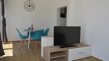 Apartment (A1) | Living room | TV