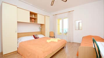 Appartement (A3) | Een strijkplank/strijkijzer