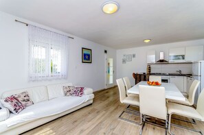 غرفة المعيشة