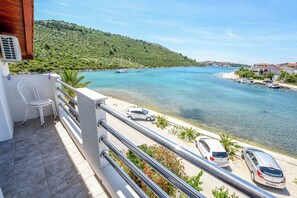 Leilighet (A1) | Utsikt mot vann