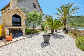 BBQ/picnic area - Apartment Bosiljka (Rogoznica)