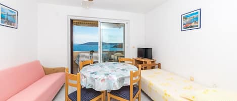 تناول الطعام