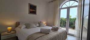 Apartment (A2) | Free WiFi - Apartment Nikola (Jelsa)