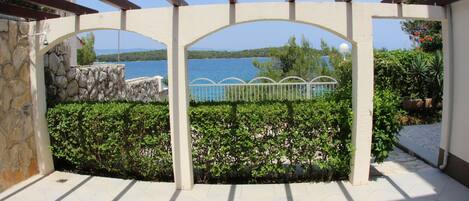 Lägenhet (A2) | Utsikt mot vattnet