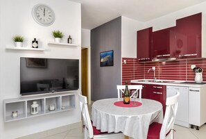 Fridge, stovetop, dishwasher, espresso maker - Apartment Mare (Vodice)