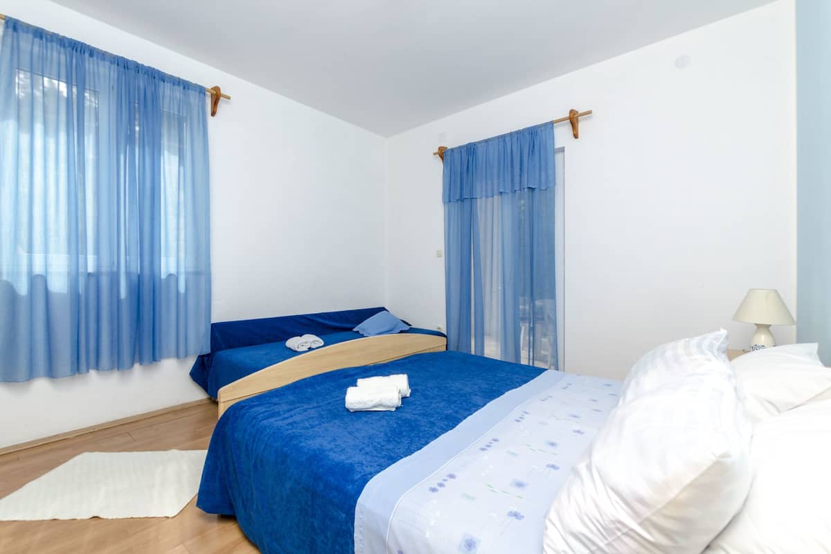 Apartment (A1)