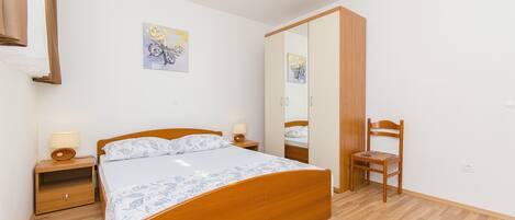 Wifi gratis y ropa de cama