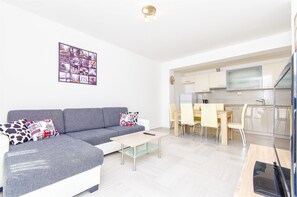 Living room | TV - Apartment Nena (Podstrana)