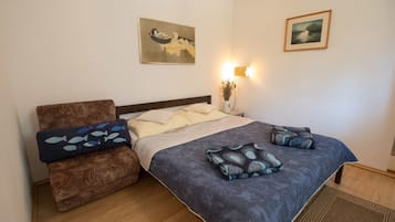 1 habitación, escritorio y sistema de insonorización