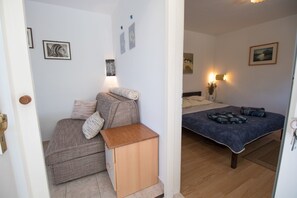 1 bedroom, desk, soundproofing, iron/ironing board - Apartment Neo (Crikvenica)