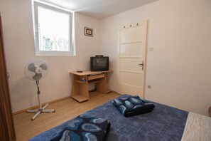 1 bedroom, desk, soundproofing, iron/ironing board - Apartment Neo (Crikvenica)