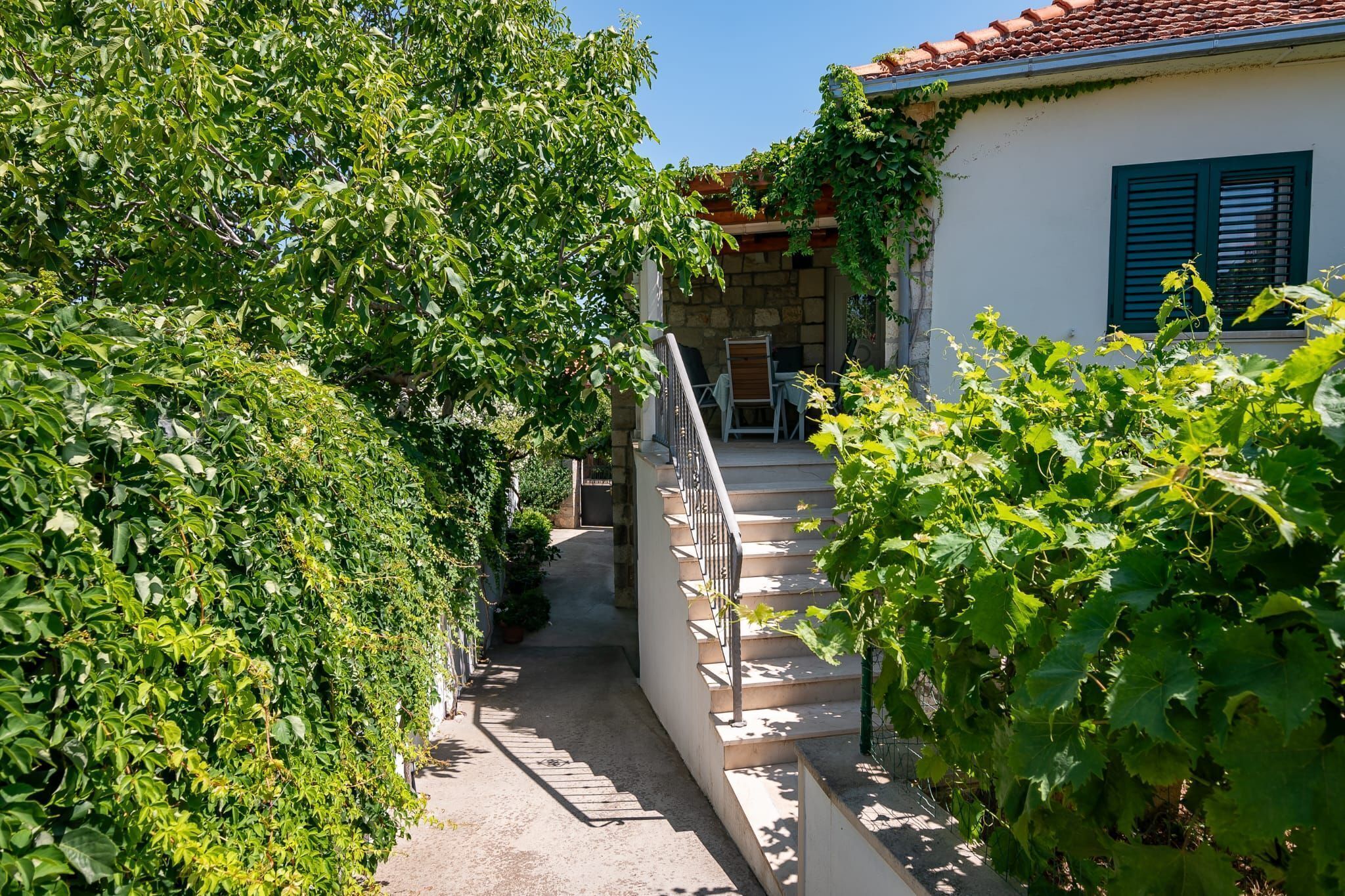 숙박 시설 구내