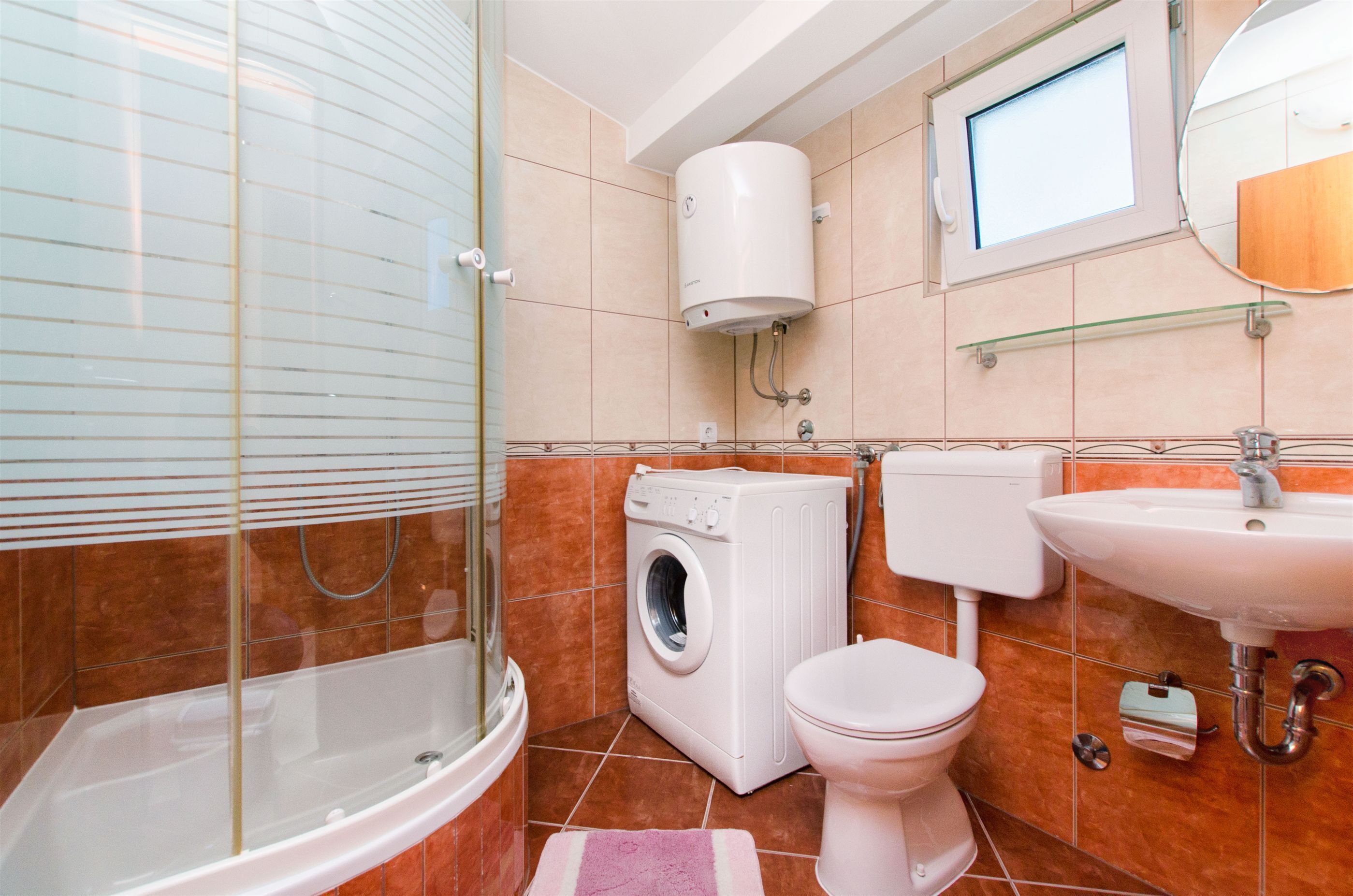 Appartement (A3) | Badkamer | Een douche