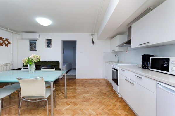 Apartment (A1) | Private kitchen