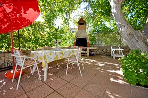 BBQ/picnic area