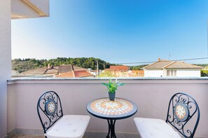 Apartment (A1) | Balkon