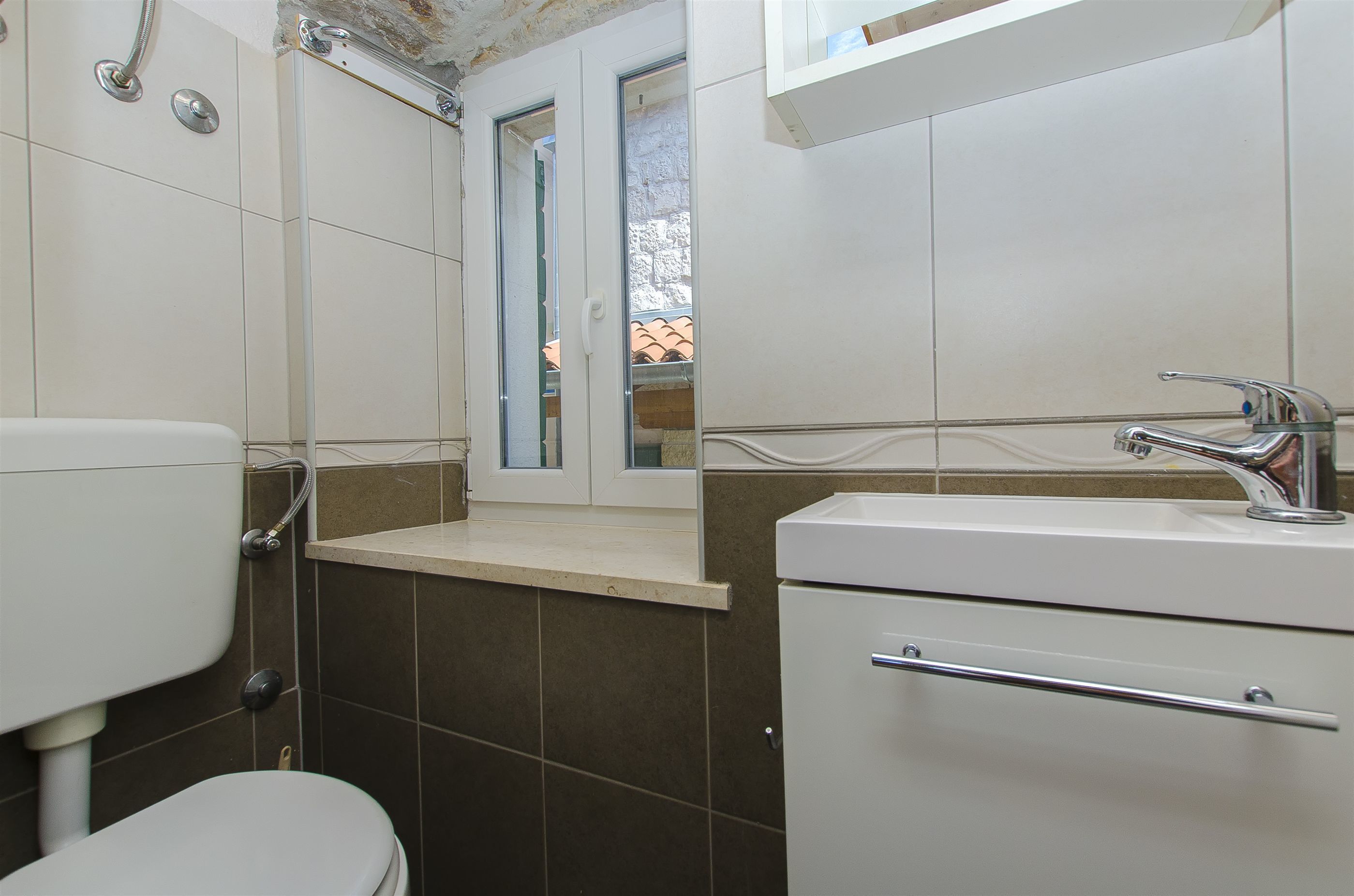 Baño | Secador de pelo y toallas