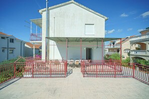Apartment (A1) | Terrace/patio