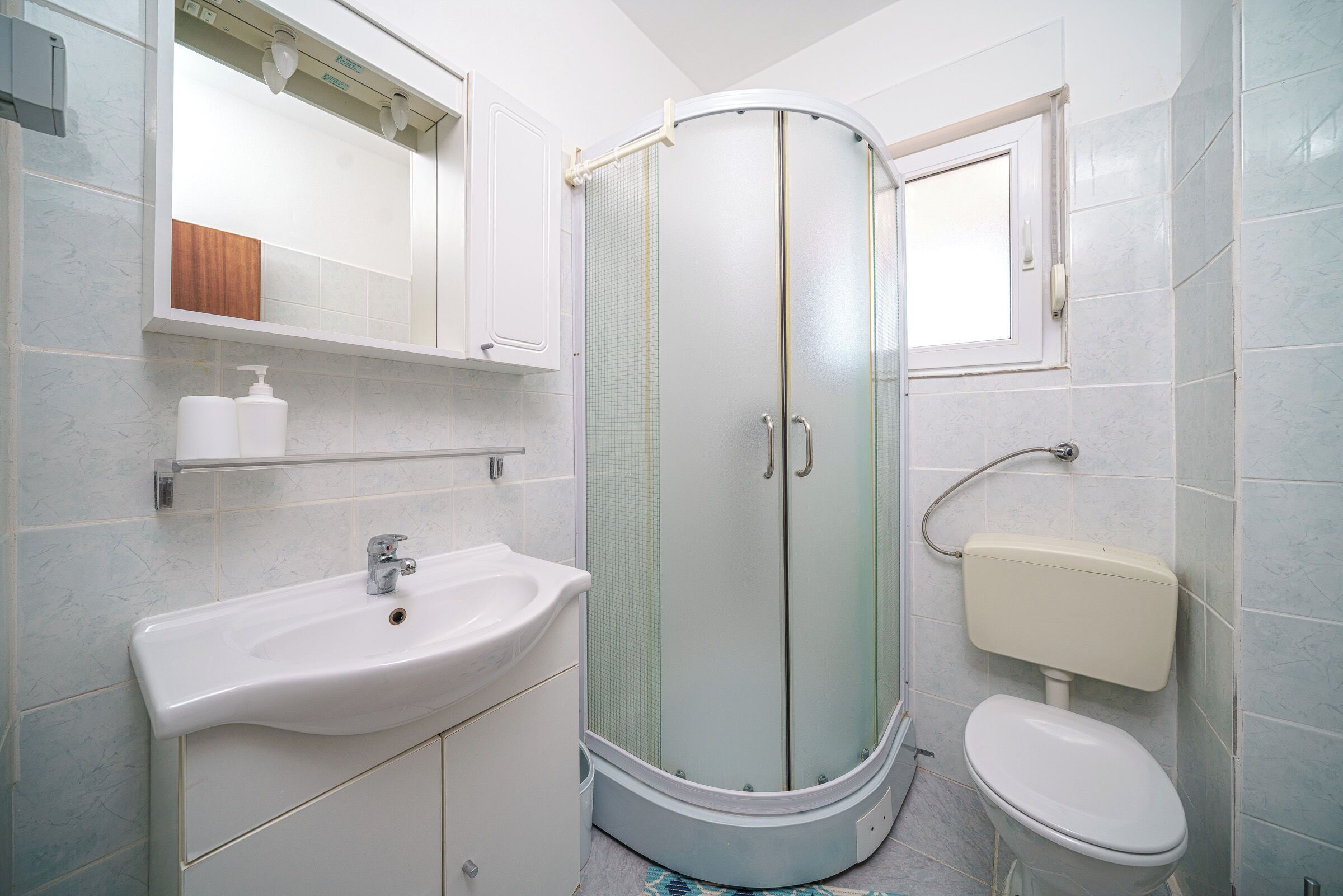 Apartment (A2) | Bathroom