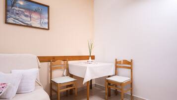 Apartment (A2) | Speisen