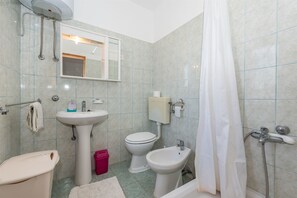 Bagno | Doccia, asciugacapelli