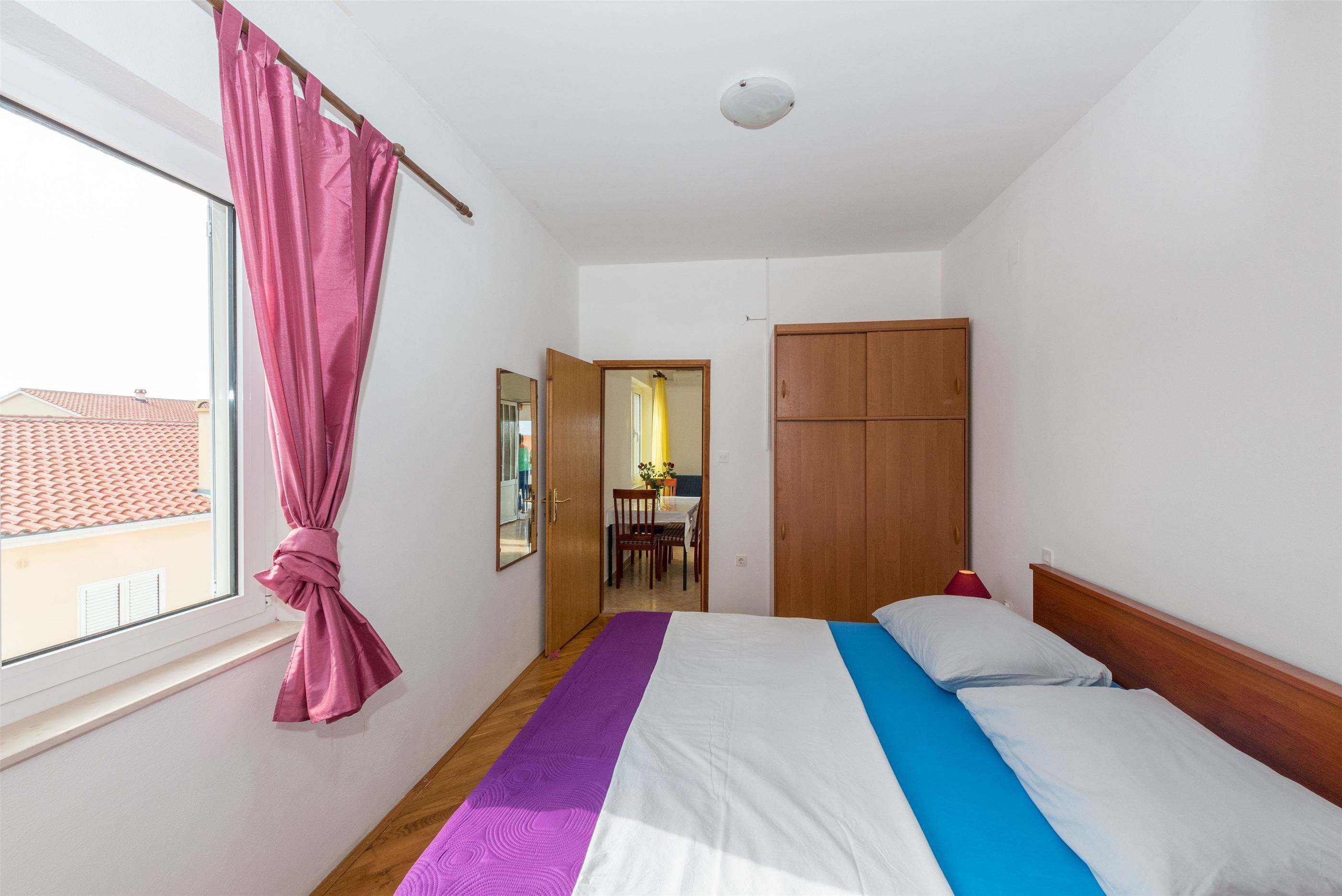 Bügeleisen/Bügelbrett, kostenloses WLAN, Bettwäsche