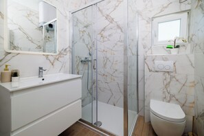 Apartment (A2) | Badezimmer