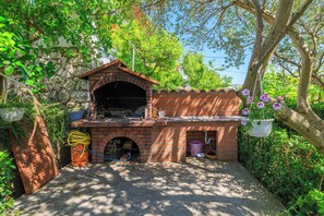 Grillező/piknikező terület