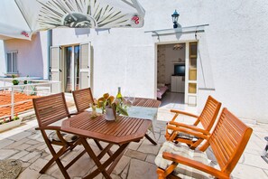 Apartment (A4) | Balcony