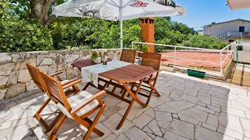 Apartment (A4) | Balcony