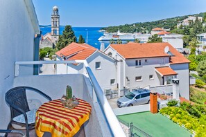 Apartment (A3) | Balcony
