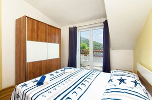 Free WiFi - Apartments Martina (Marina)