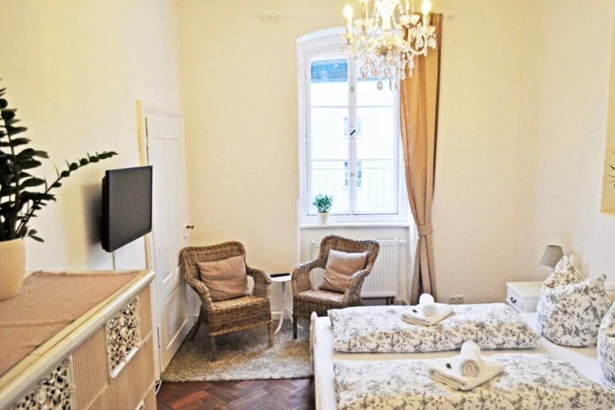 Economy Double Room, Shared Bathroom | Cribs (free), rollaway beds (surcharge), WiFi (free), bed sheets