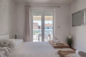 Apartment (A2)