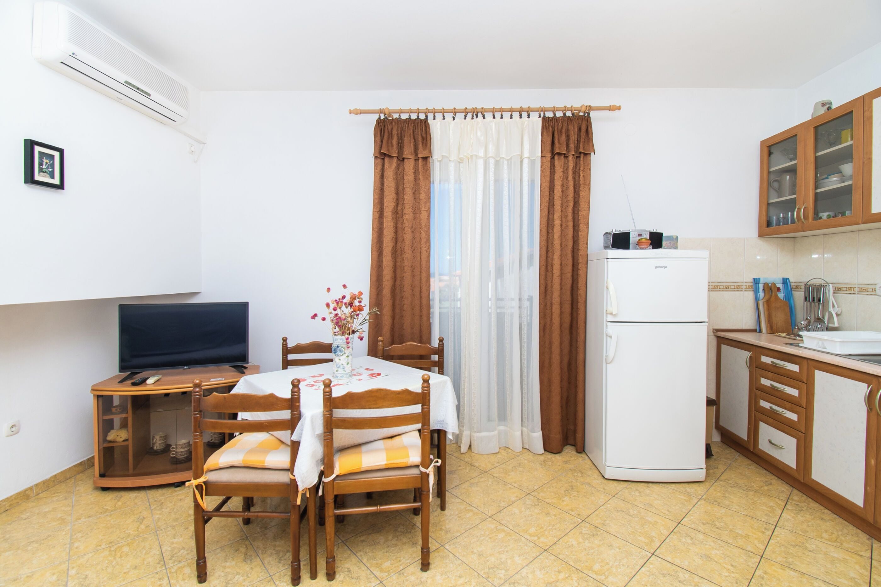 Appartement (A2) | Woonkamer