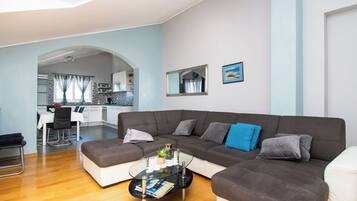 Apartment (A3) | Living room