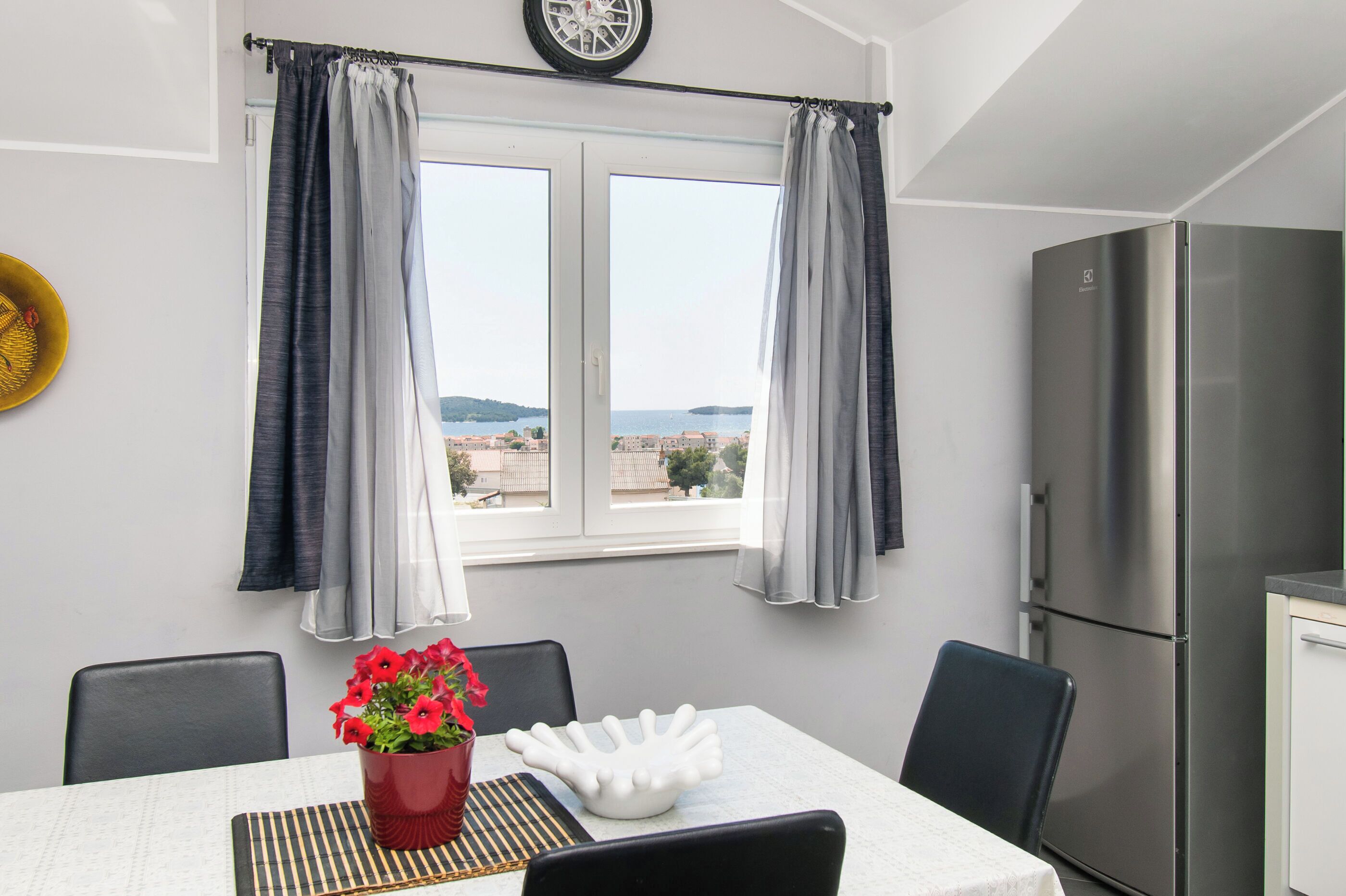 Apartment (A3) | Dining
