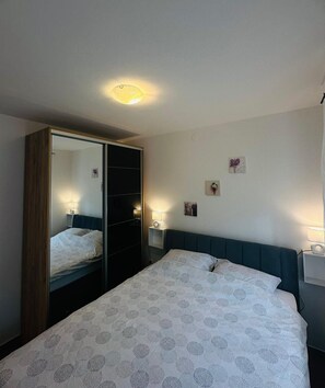 Apartment (A1)