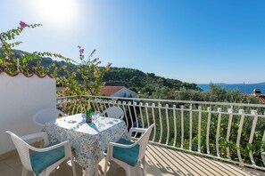 Apartment (A1) | Balcony