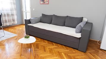 Apartment (A3) | Living room | TV