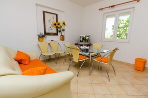 غرفة المعيشة