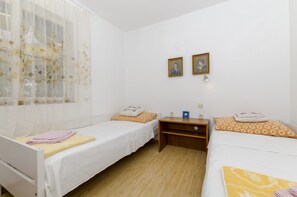 1 bedroom, free WiFi - Apartment Maslina (Vodice)