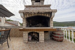 BBQ/picnic area