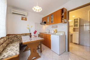 Apartment (A2) | Private kitchen - Apartment Frane (Marina)