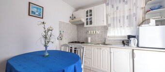 Apartment Frane