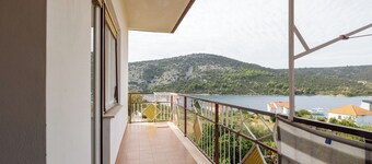 Apartment Frane