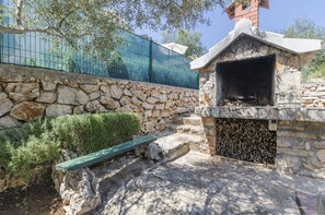 BBQ/picnic Area - Apartments Dinko (Jelsa)